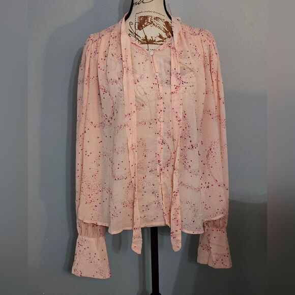 Free People: Beautiful, flowy, long sleeve blouse. - Picture 2 of 7